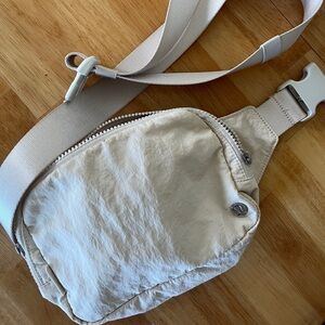 Lululemon Everywhere Belt Bag Large 2L